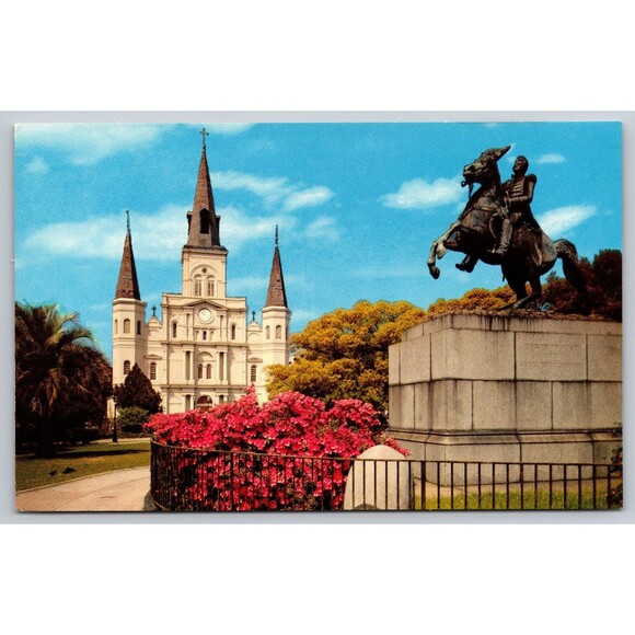 Postcard Louisiana New Orleans St. Louis Cathedral and Jackson Monument c1950s - Picture 1 of 2